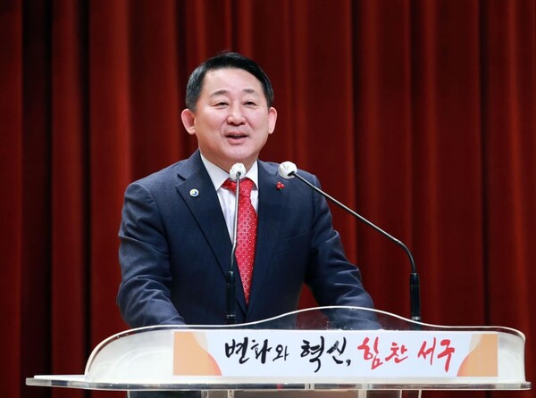 서철모 대전서구청장은 이날 박길호회장 취임을 축하하며 향후 기여를 요청했다.