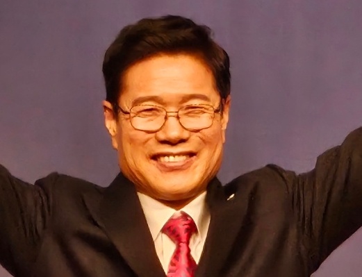 한국전기기술인협회 제20대 중앙회장으로 추대된 김동환  한라전기안전관리 대표는 “열린-든든한- 당당한 협회를 만들 것”이라고 강조했다.